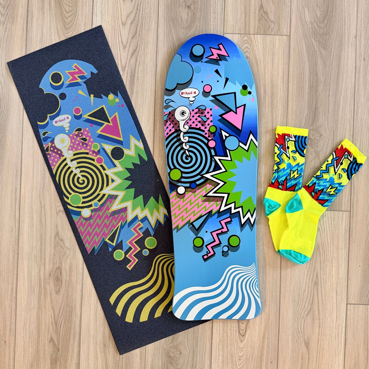 Weirdo COMBO-PACK Grip, Socks & Hand-Painted Deck 10”x31”