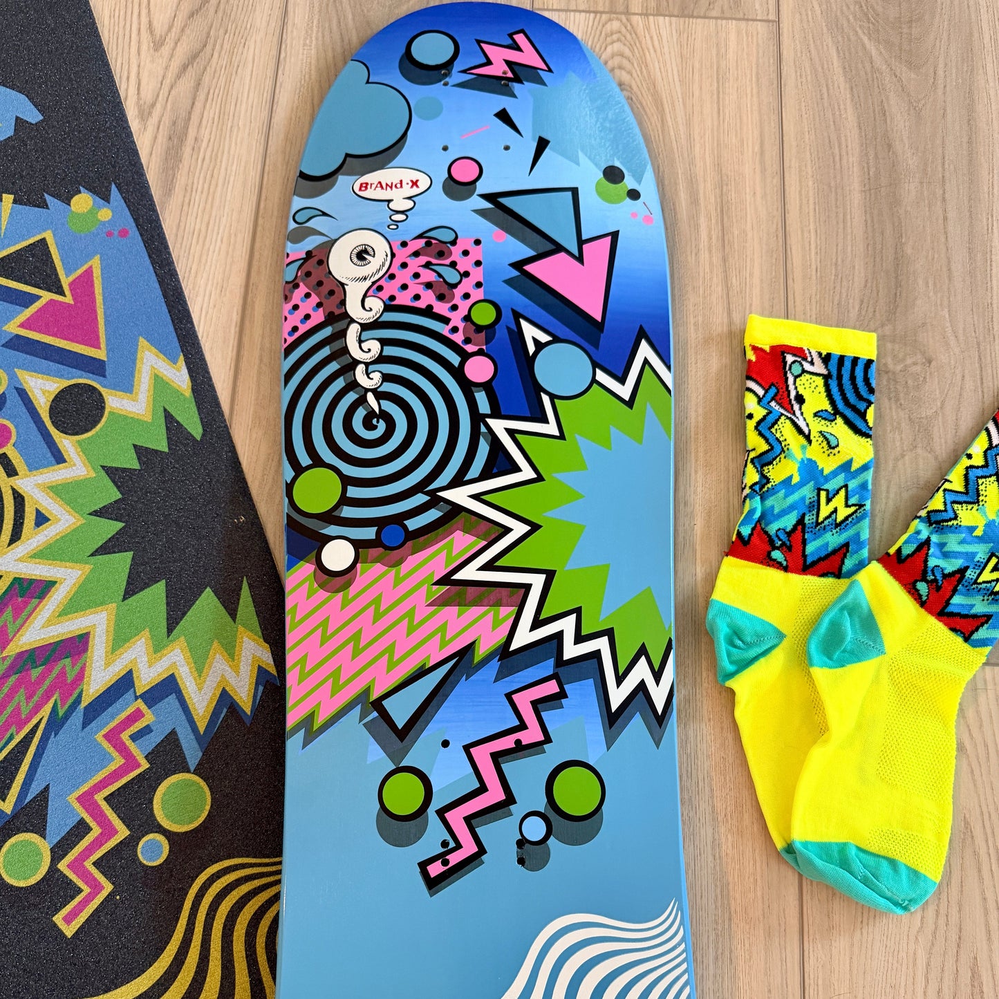 Weirdo COMBO-PACK Grip, Socks & Hand-Painted Deck 10”x31”