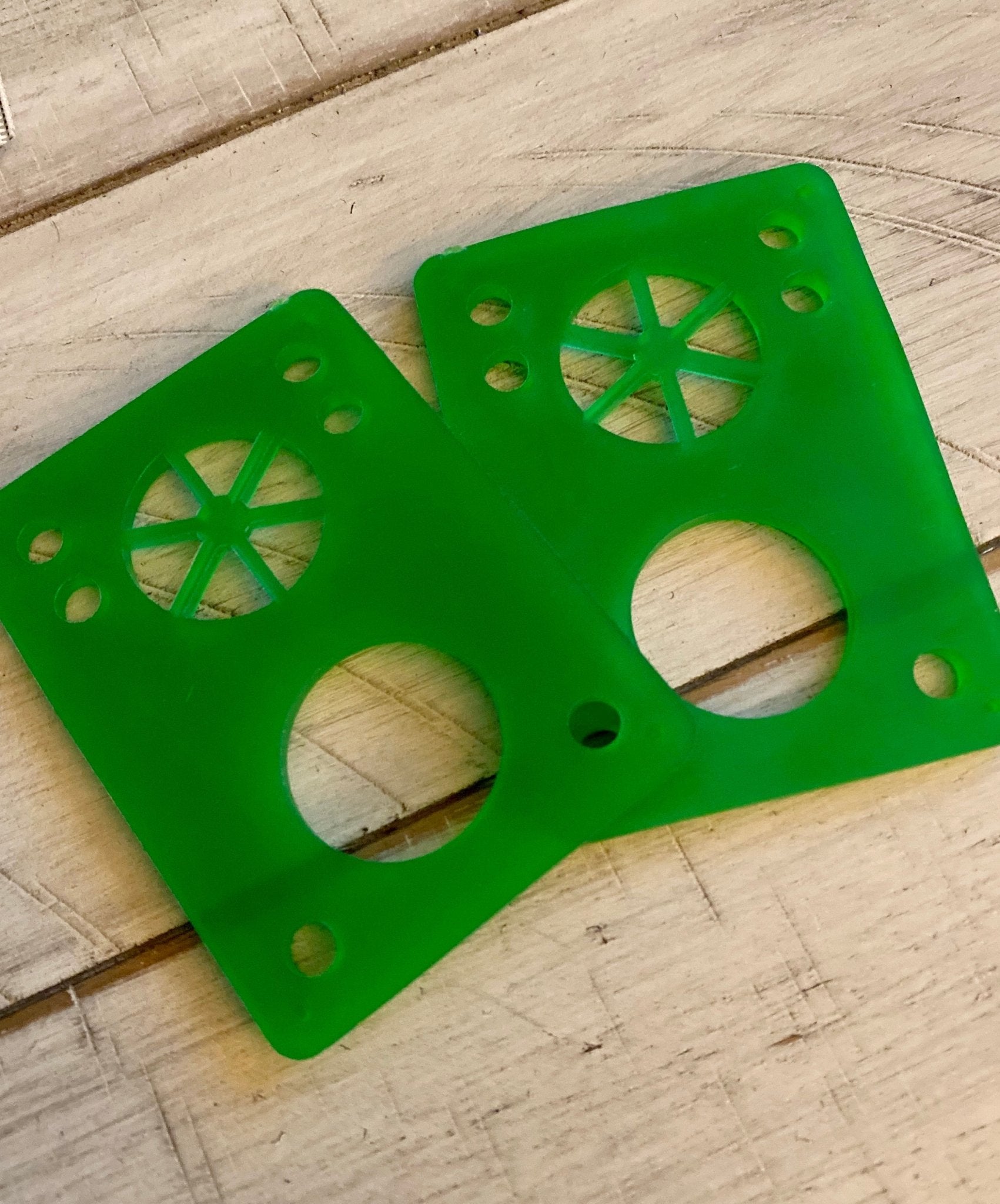 Shock Pads & Risers (sets of 2) - X747X